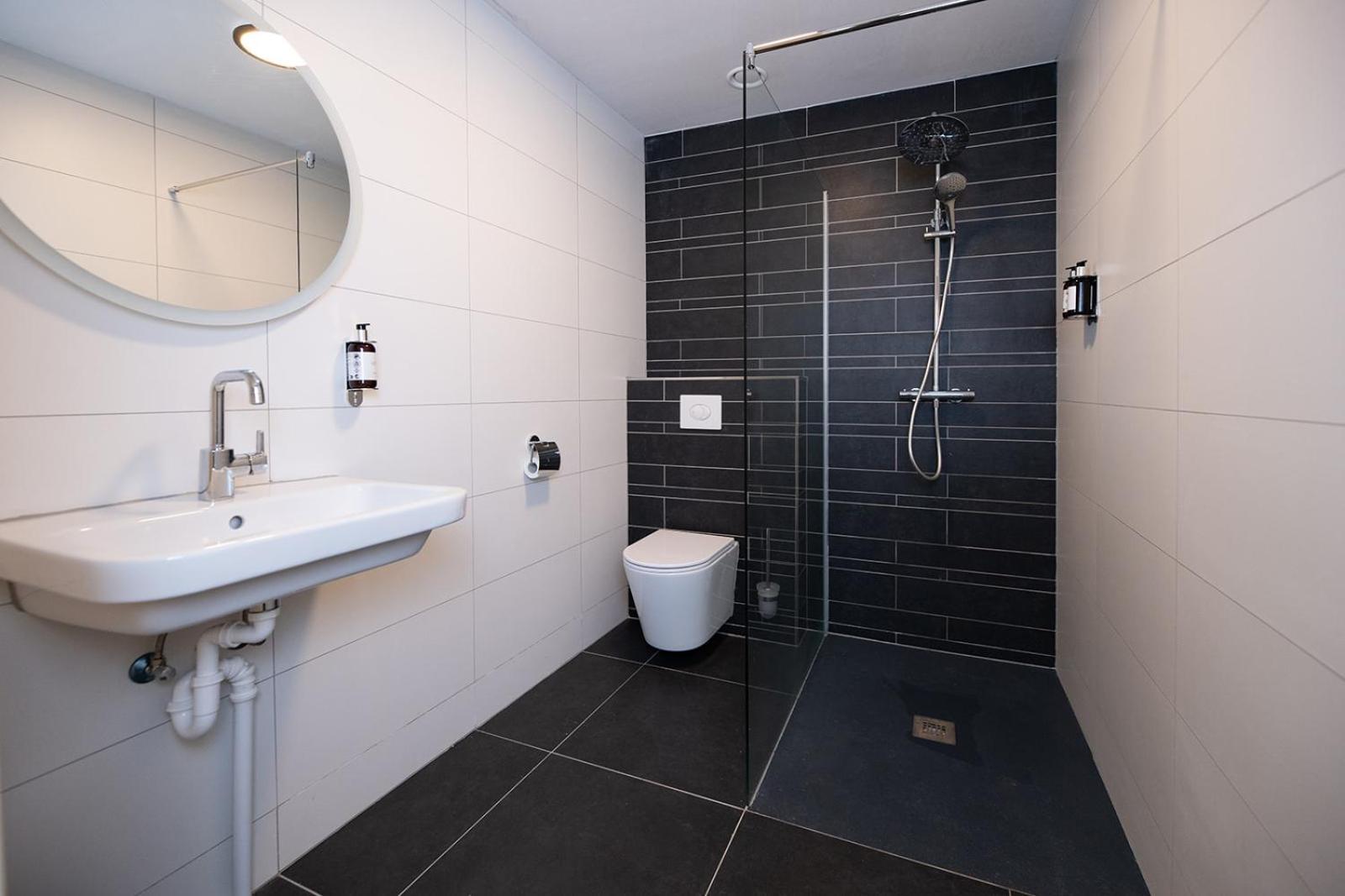 Duikresort Sub Ocean Hotel Oud-Vossemeer Екстер'єр фото